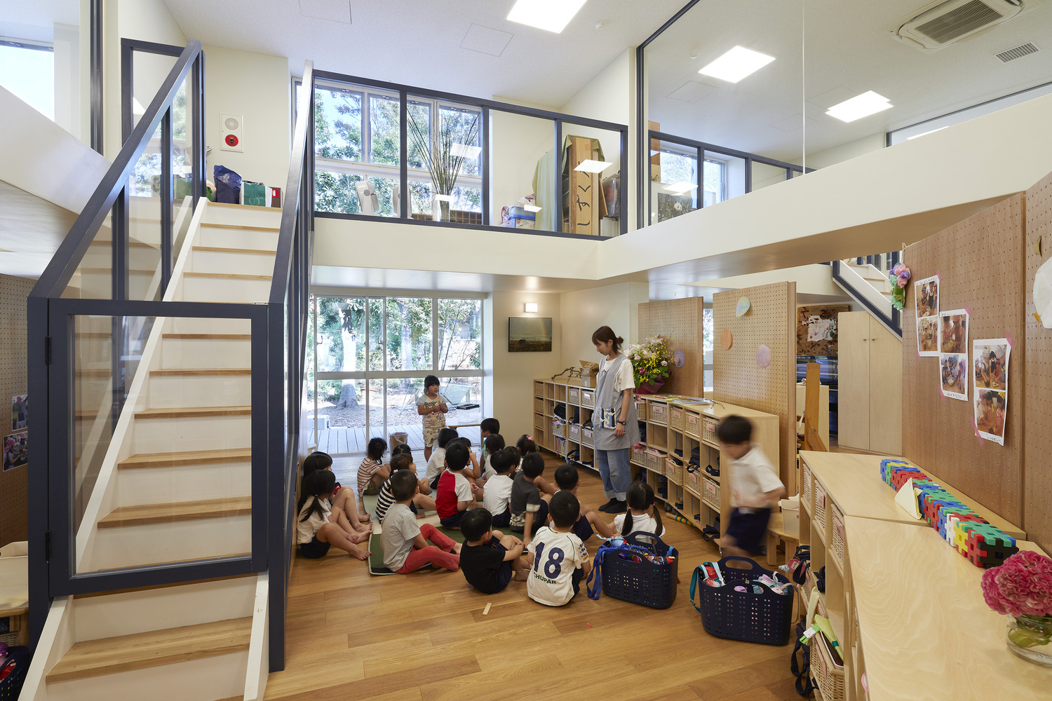 幼兒園樓梯間墻面設(shè)計有哪些重點？